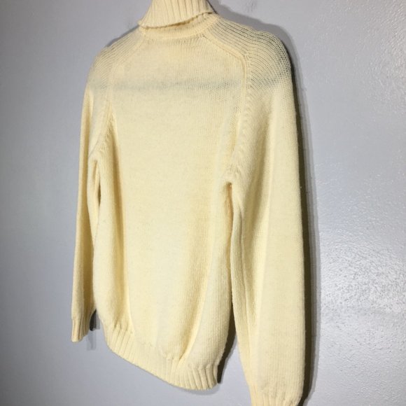 Vintage 60s Knockabouts by Pendleton Fisherman Cable Knit Sweater, 100% Wool - Picture 10 of 11